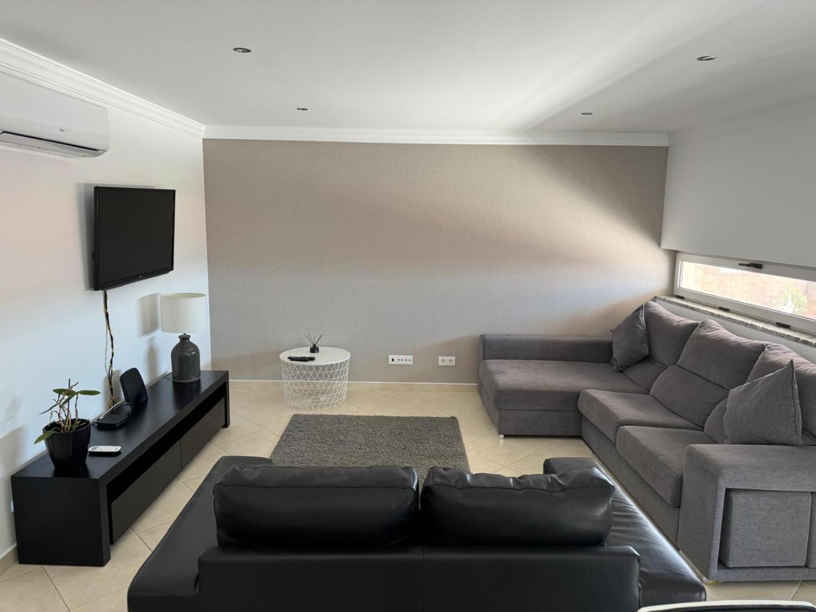 Modern 2 Bed Apartment 5Km Carvoeiro Lagoa  Exterior photo