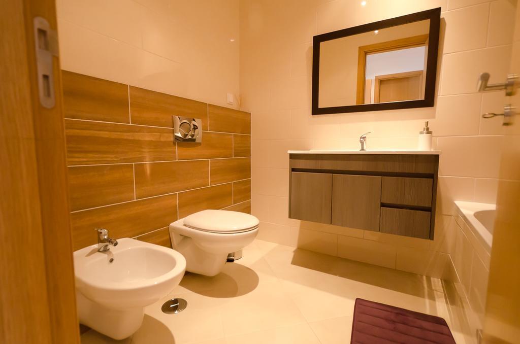 Modern 2 Bed Apartment 5Km Carvoeiro Lagoa  Exterior photo